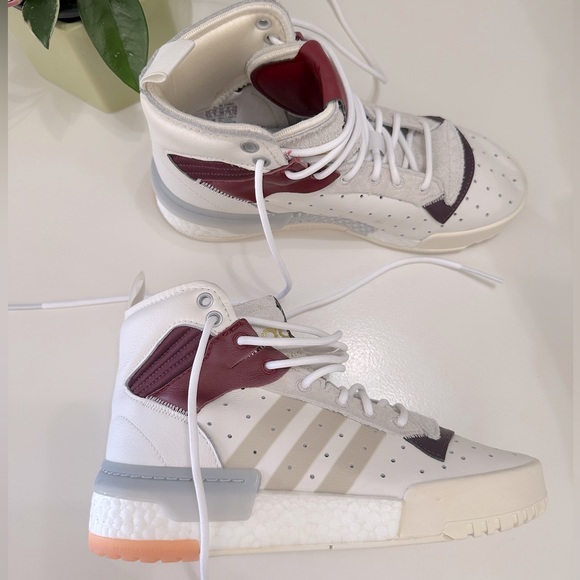 NWOB Adidas Rivalry RM - Picture 10 of 16